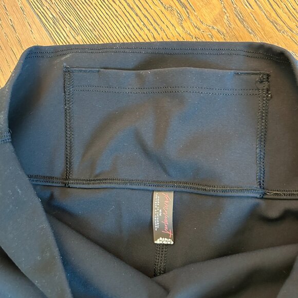 Free People Muse Shorts - Picture 5 of 6